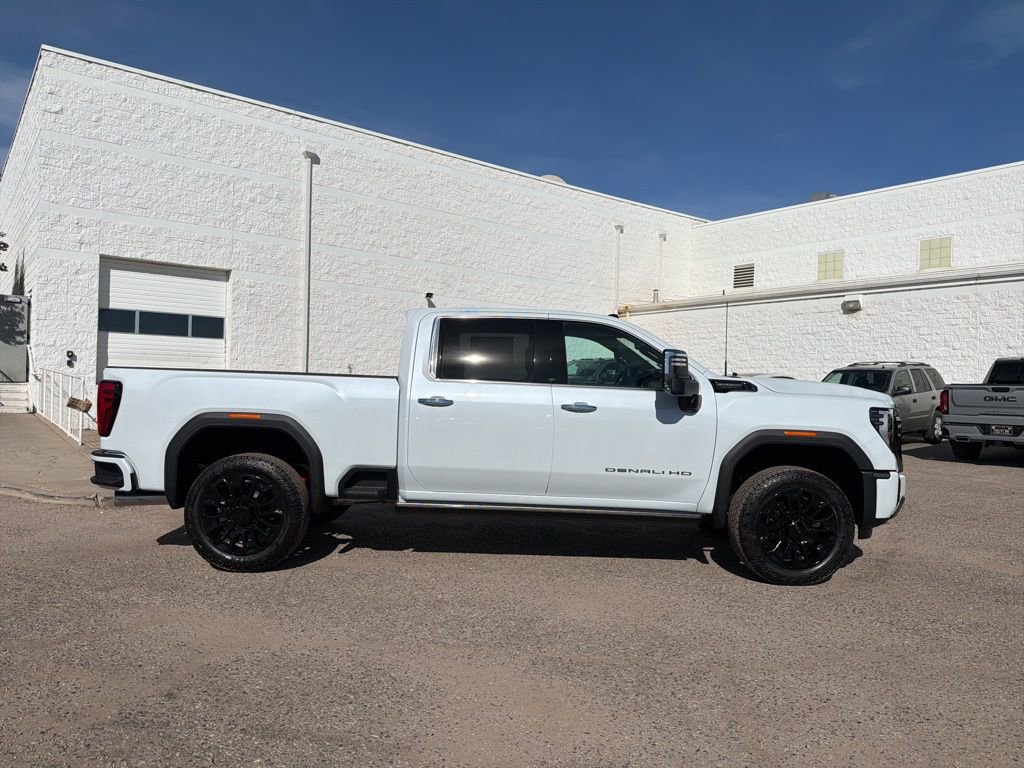 New 2026 GMC Sierra 2500 Denali Ultimate image 4