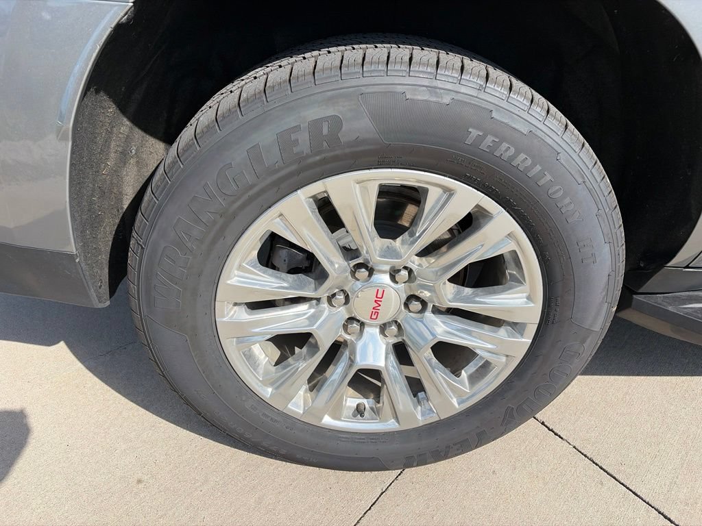 Used 2023 GMC Yukon Denali AWD/4WD image 22