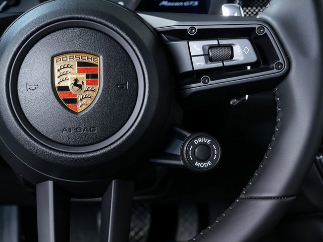 New 2026 Porsche Macan GTS image 12