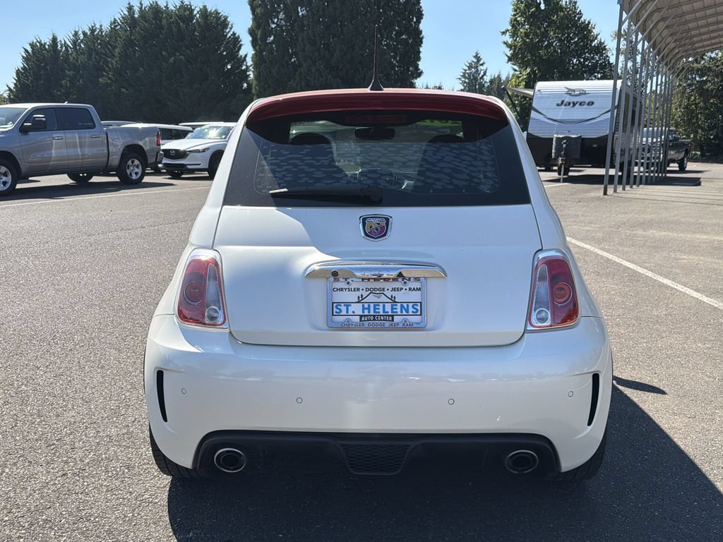Used 2019 FIAT 500 Abarth w/ Popular Equipment Package FWD image 4