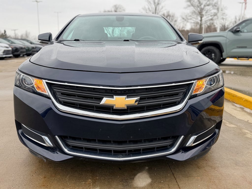 Used 2017 Chevrolet Impala LT w/ Convenience Package image 2