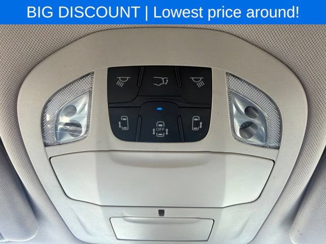 Used 2023 Chrysler Pacifica Touring-L FWD image 49