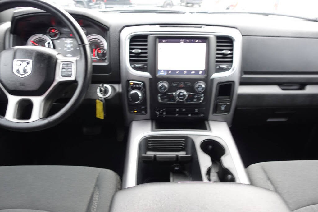 Used 2023 RAM 1500 Warlock AWD/4WD image 39