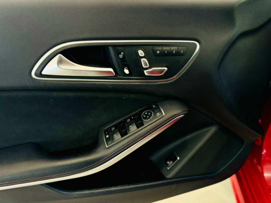 Used 2018 Mercedes-Benz CLA 250 image 11