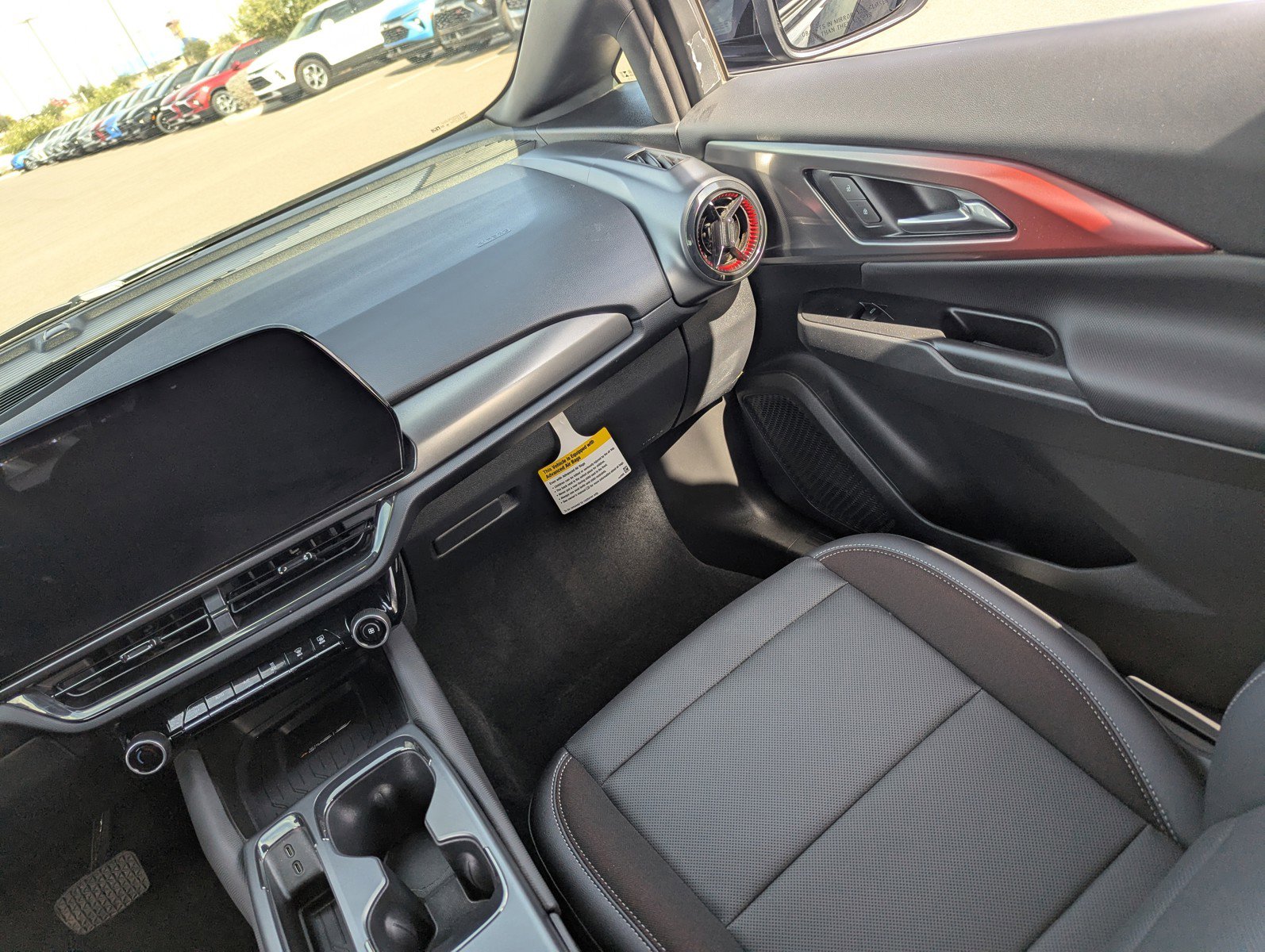 Certified 2025 Chevrolet Equinox EV RS image 18