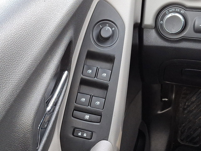 Used 2015 Chevrolet Trax LS image 22