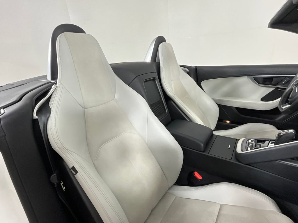 Used 2020 Jaguar F-TYPE Convertible RWD image 26