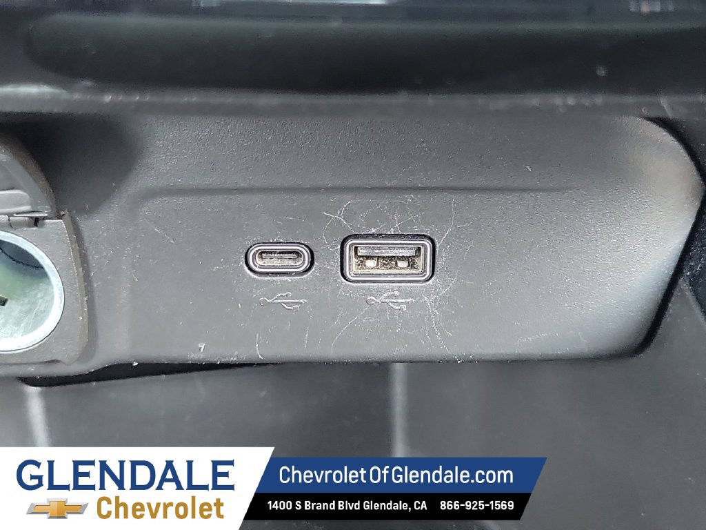 Used 2025 Chevrolet Trax LT FWD image 28