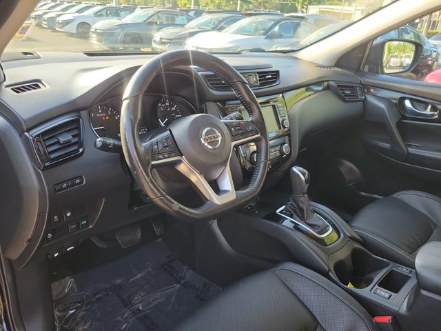 Used 2022 Nissan Rogue Sport SL w/ Premium Package FWD image 18