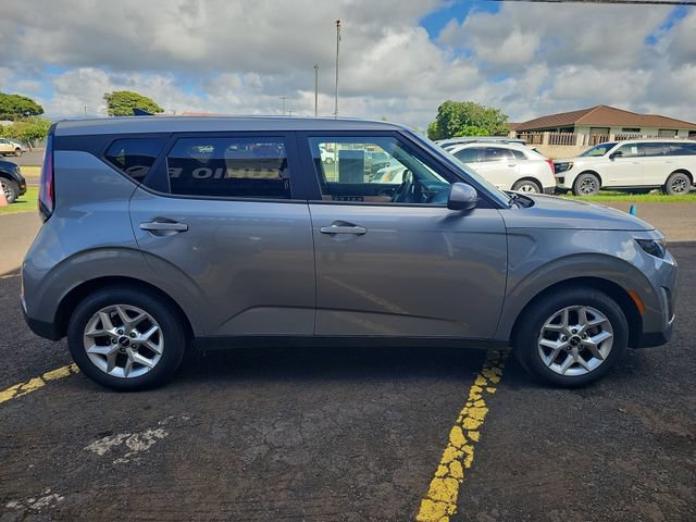 Used 2025 Kia Soul LX w/ LX Technology Package FWD image 6