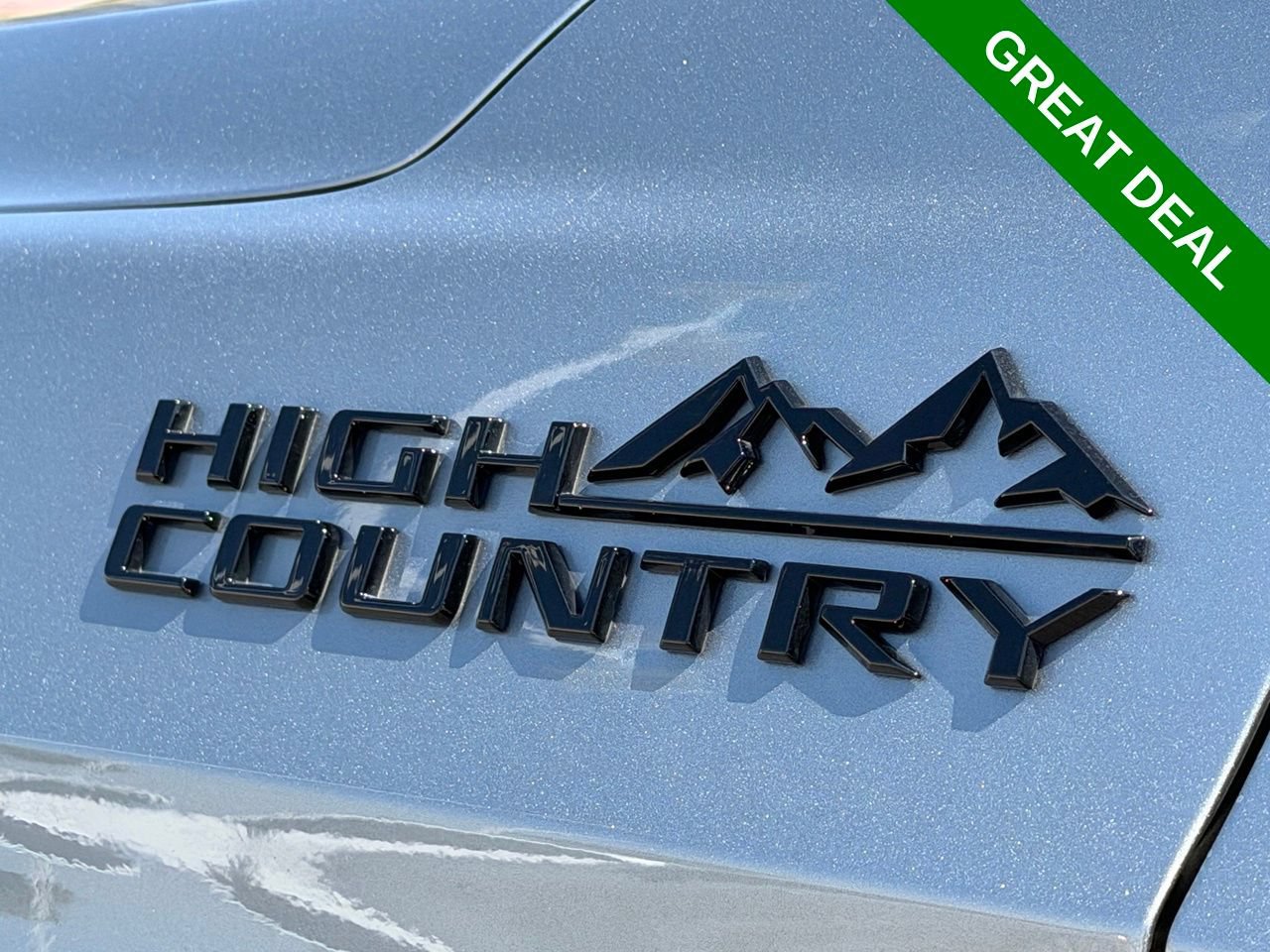 Used 2024 Chevrolet Suburban High Country w/ Premium Package AWD/4WD image 11