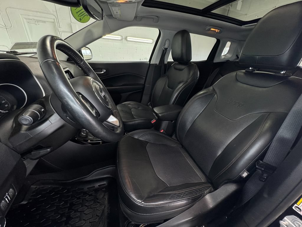 Used 2017 Jeep Compass Limited AWD/4WD image 13