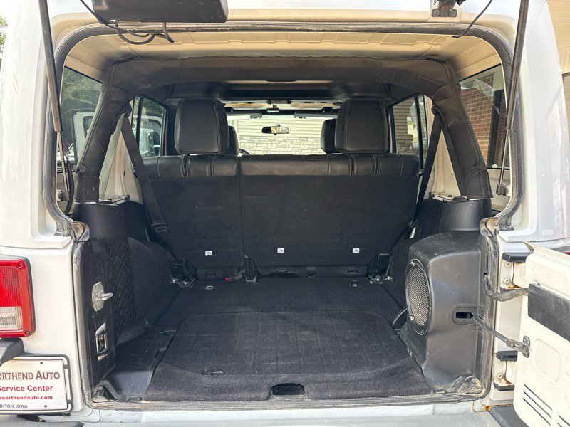 Used 2012 Jeep Wrangler Unlimited Sahara w/ Max Tow Pkg image 16