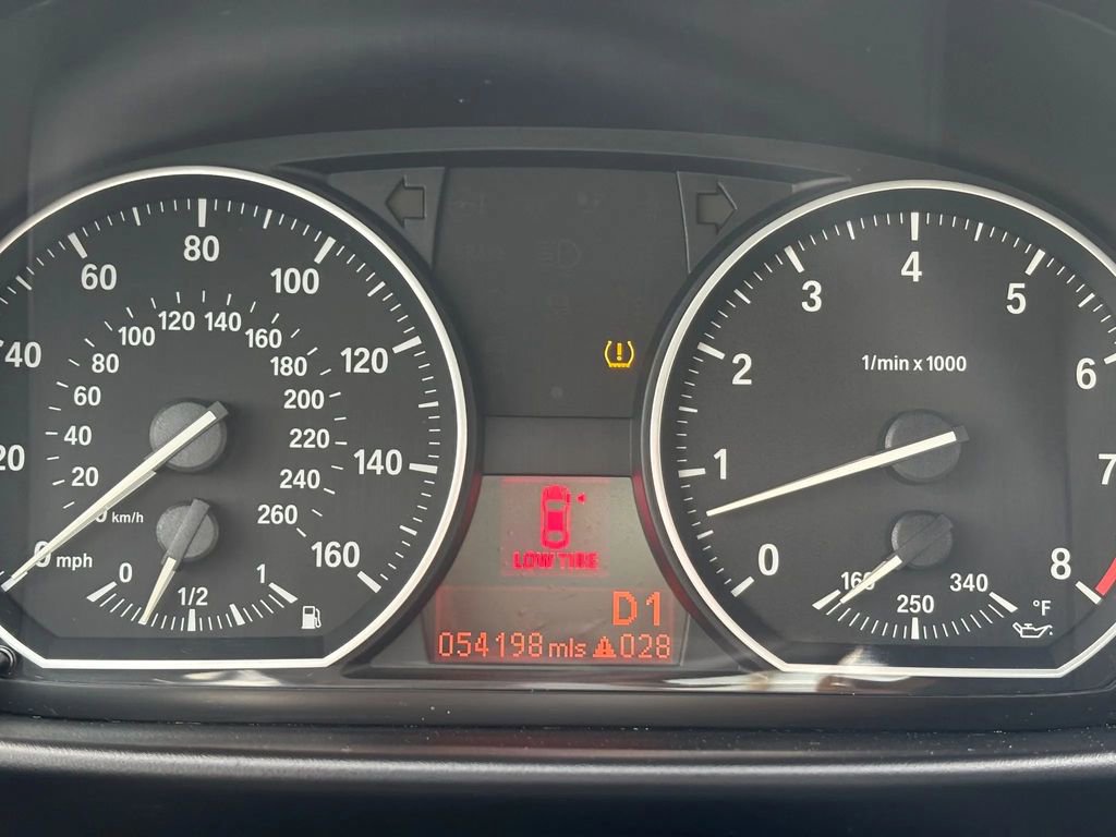 Used 2013 BMW 135i Coupe image 15