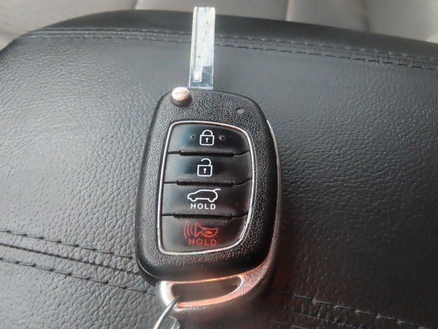 Used 2017 Hyundai Santa Fe Sport image 34