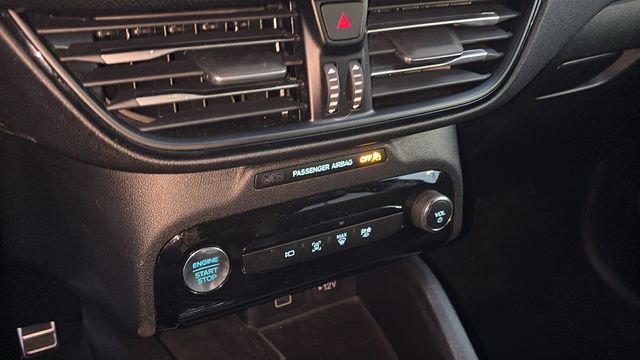 Used 2024 Ford Escape ST-Line Select w/ Tech Pack #2 image 19