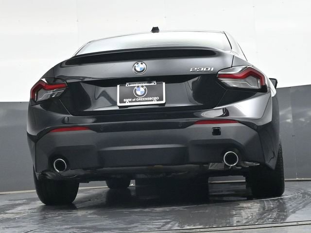 Used 2025 BMW 230i Coupe w/ Premium Package RWD image 31