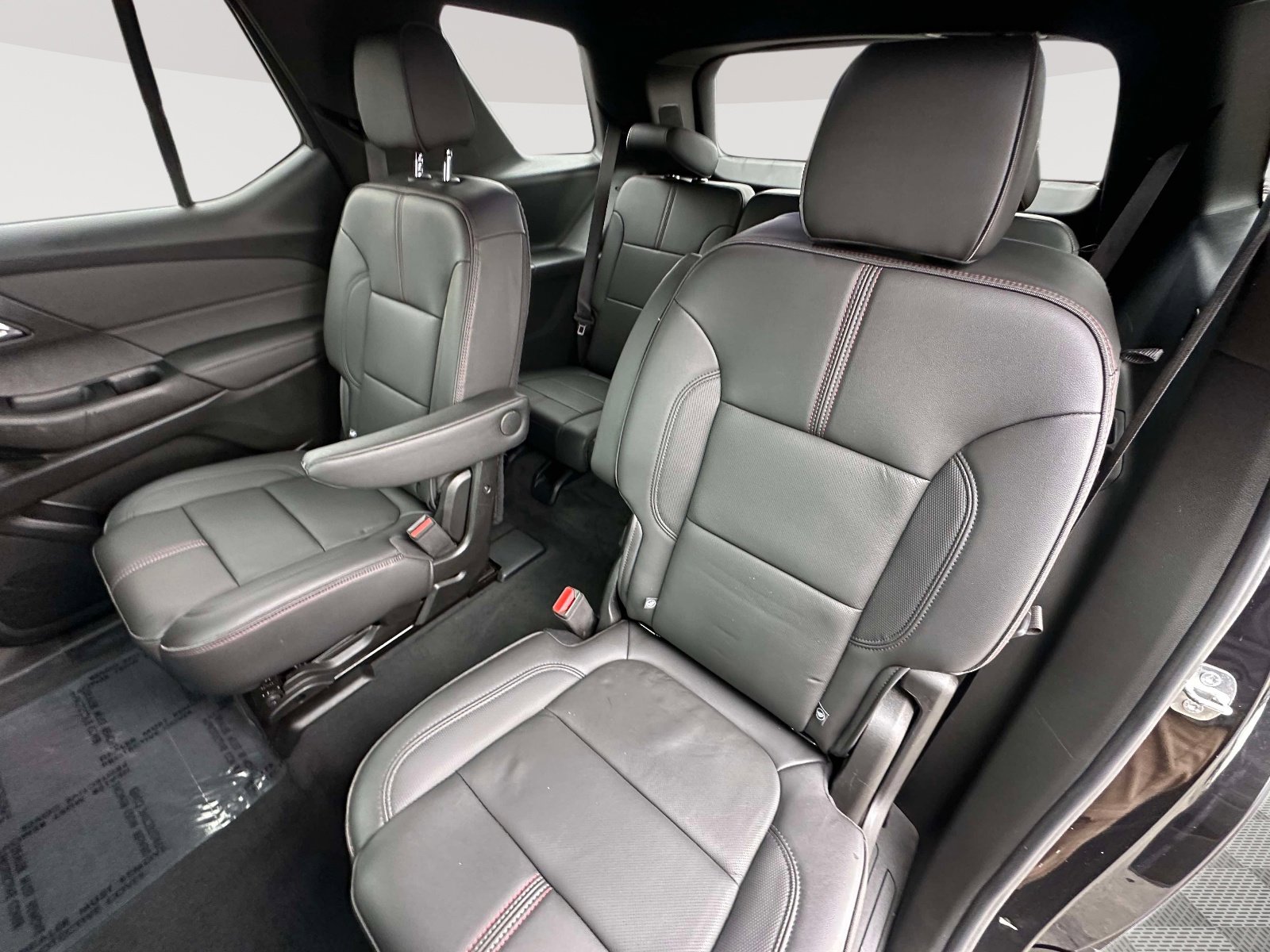 Certified 2023 Chevrolet Traverse RS image 34