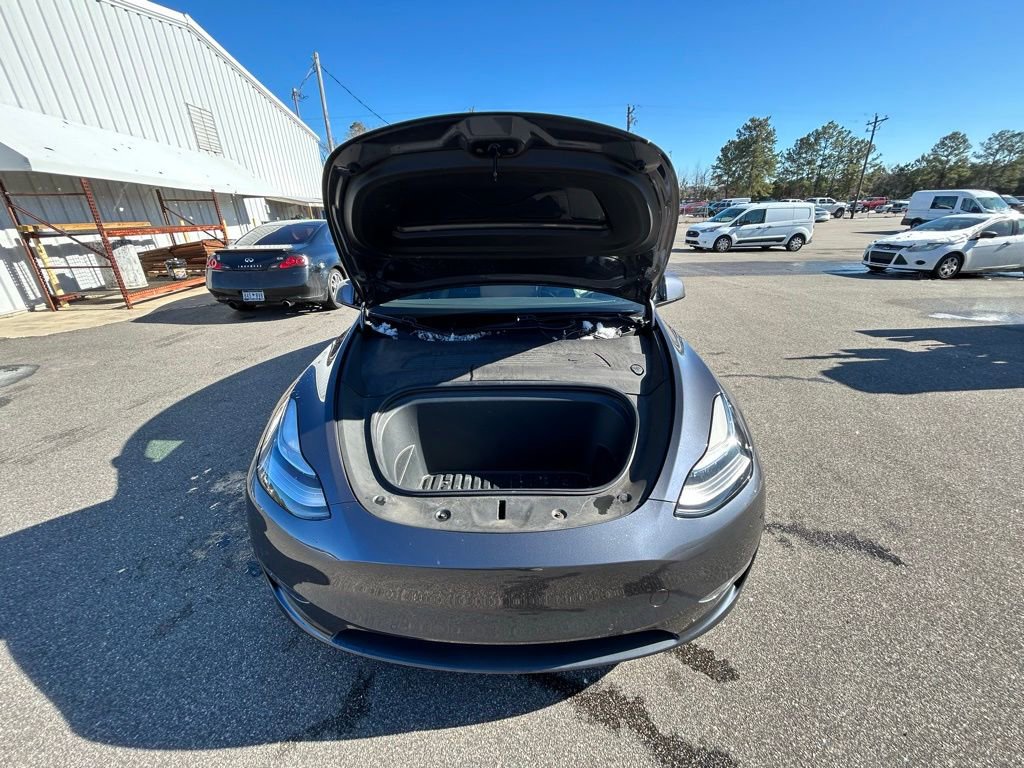 Used 2020 Tesla Model Y Long Range image 26