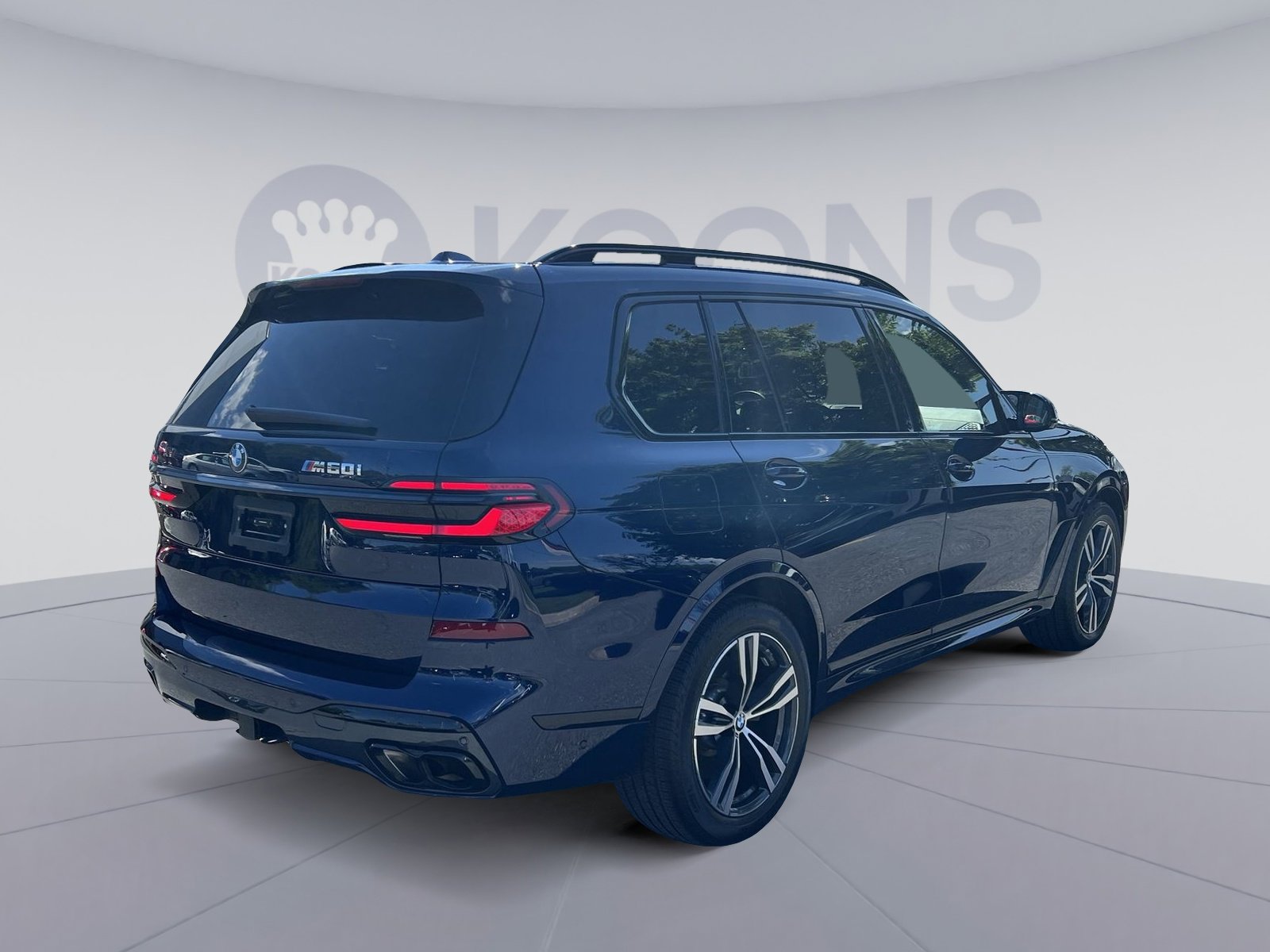 Used 2024 BMW X7 M60i w/ Executive Package AWD/4WD image 7
