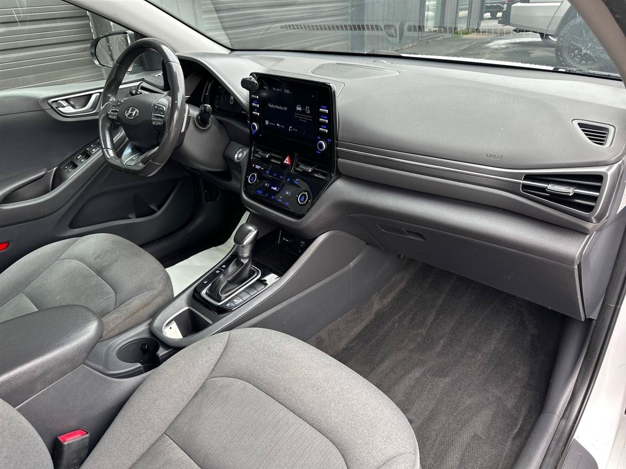 Used 2021 Hyundai Ioniq SEL FWD image 20