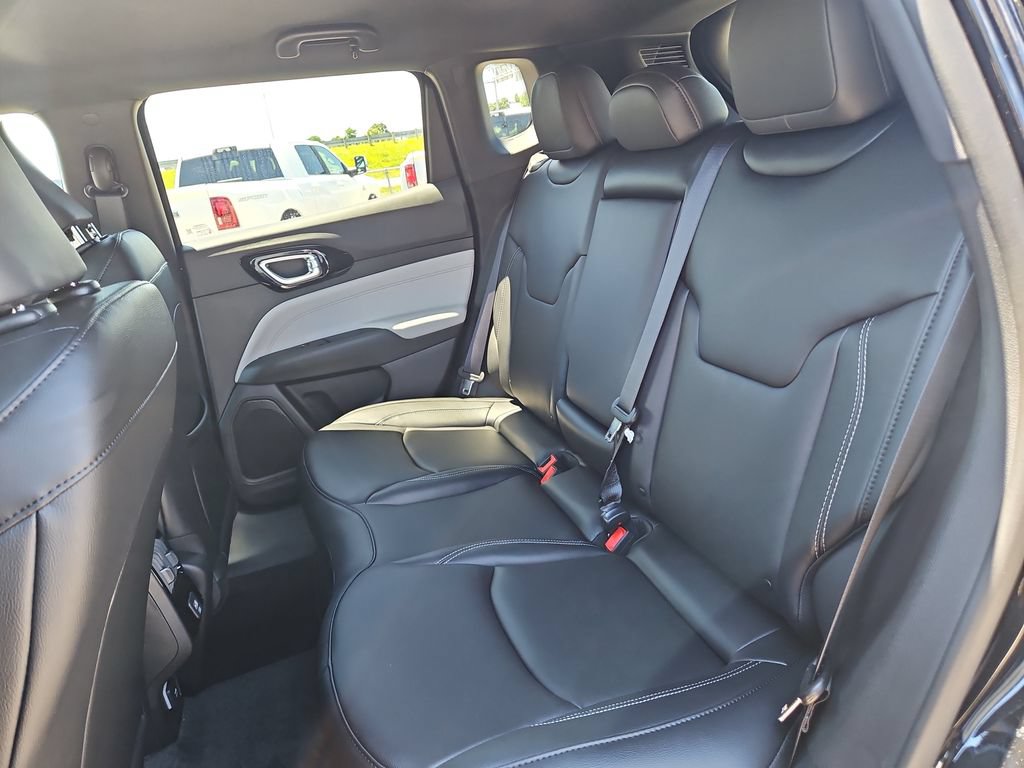 New 2026 Jeep Compass Limited AWD/4WD image 13