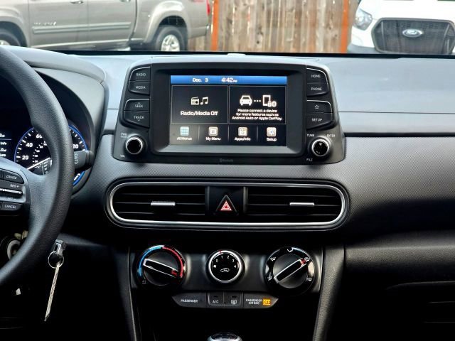 Used 2021 Hyundai Kona SE image 18