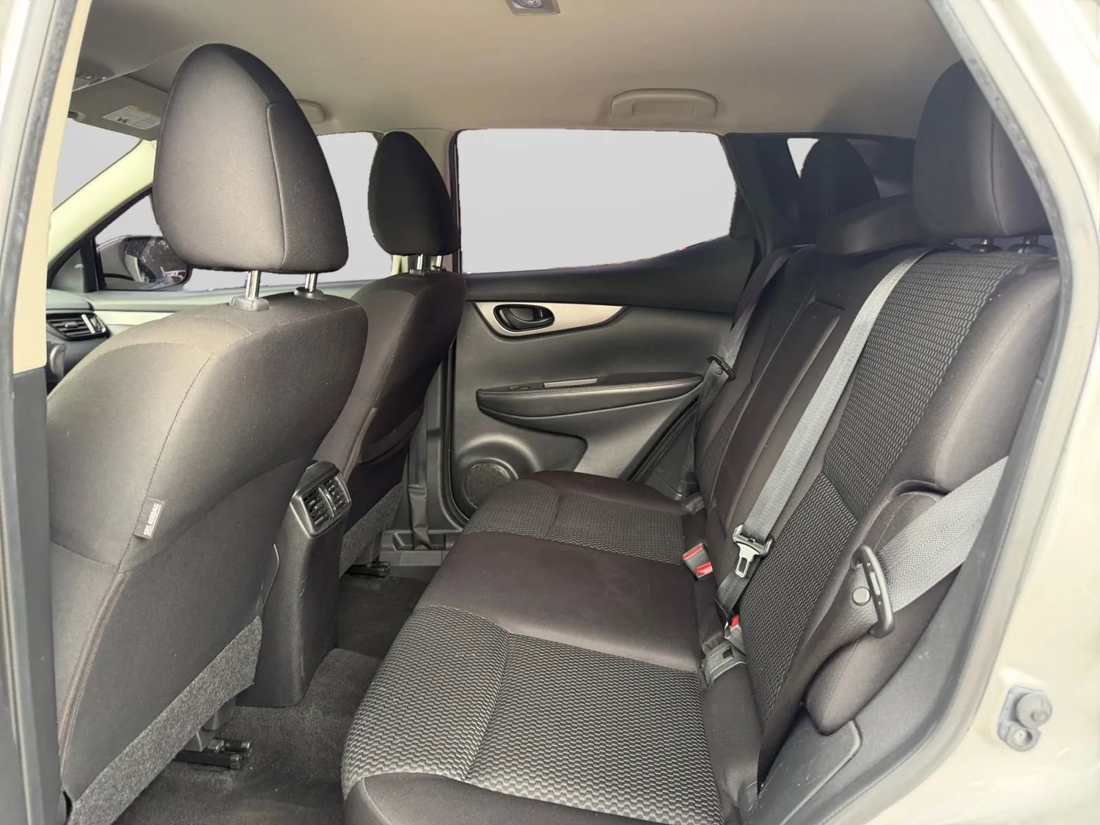 Used 2021 Nissan Rogue Sport S FWD image 28