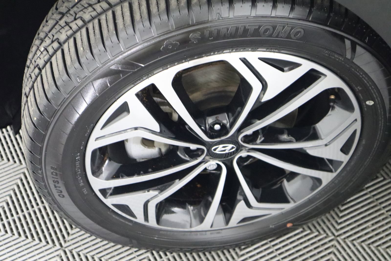 Used 2019 Hyundai Santa Fe Limited image 60