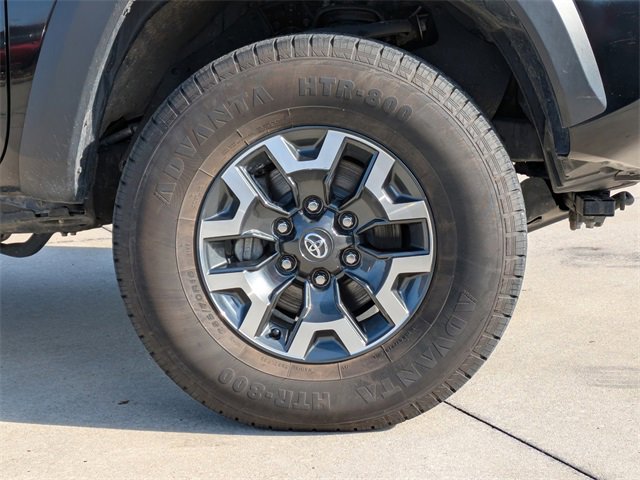Used 2023 Toyota Tacoma TRD Off-Road image 11