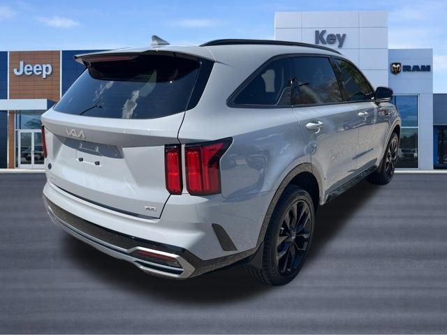 Used 2023 Kia Sorento SX AWD/4WD image 5