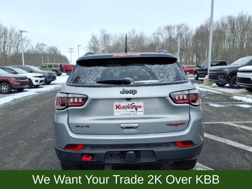 Used 2022 Jeep Compass Trailhawk w/ Sun and Sound Group AWD/4WD image 7