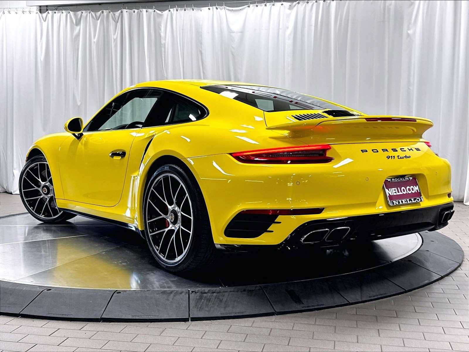Used 2019 Porsche 911 Turbo AWD/4WD image 3