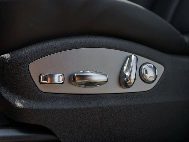 New 2026 Porsche Macan Turbo AWD/4WD image 20