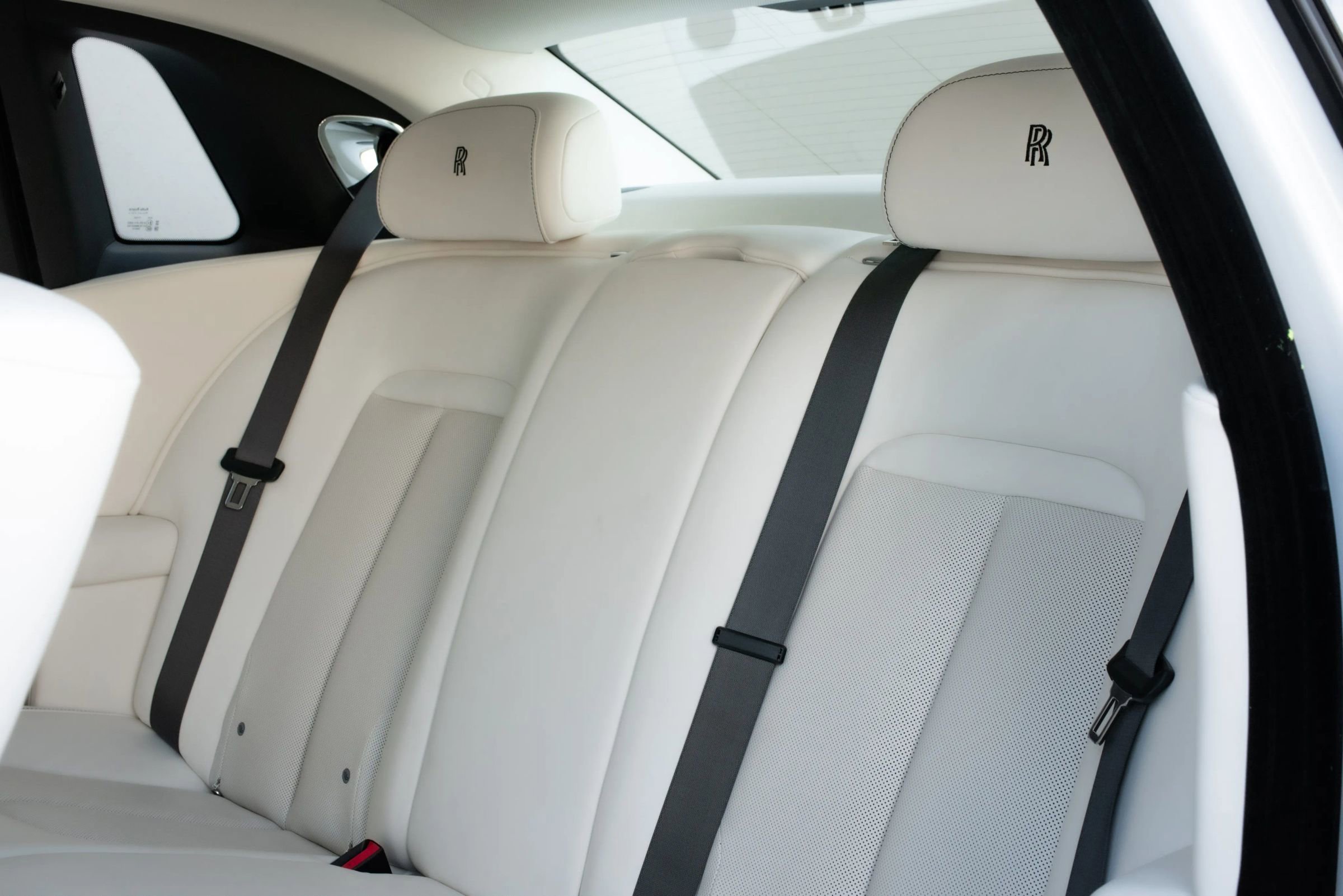 Used 2024 Rolls-Royce Ghost image 19