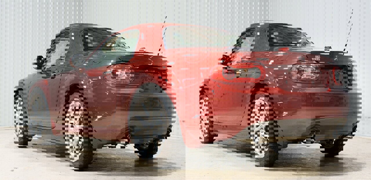 Used 2009 MAZDA MX-5 Miata Grand Touring w/ Premium Pkg image 5