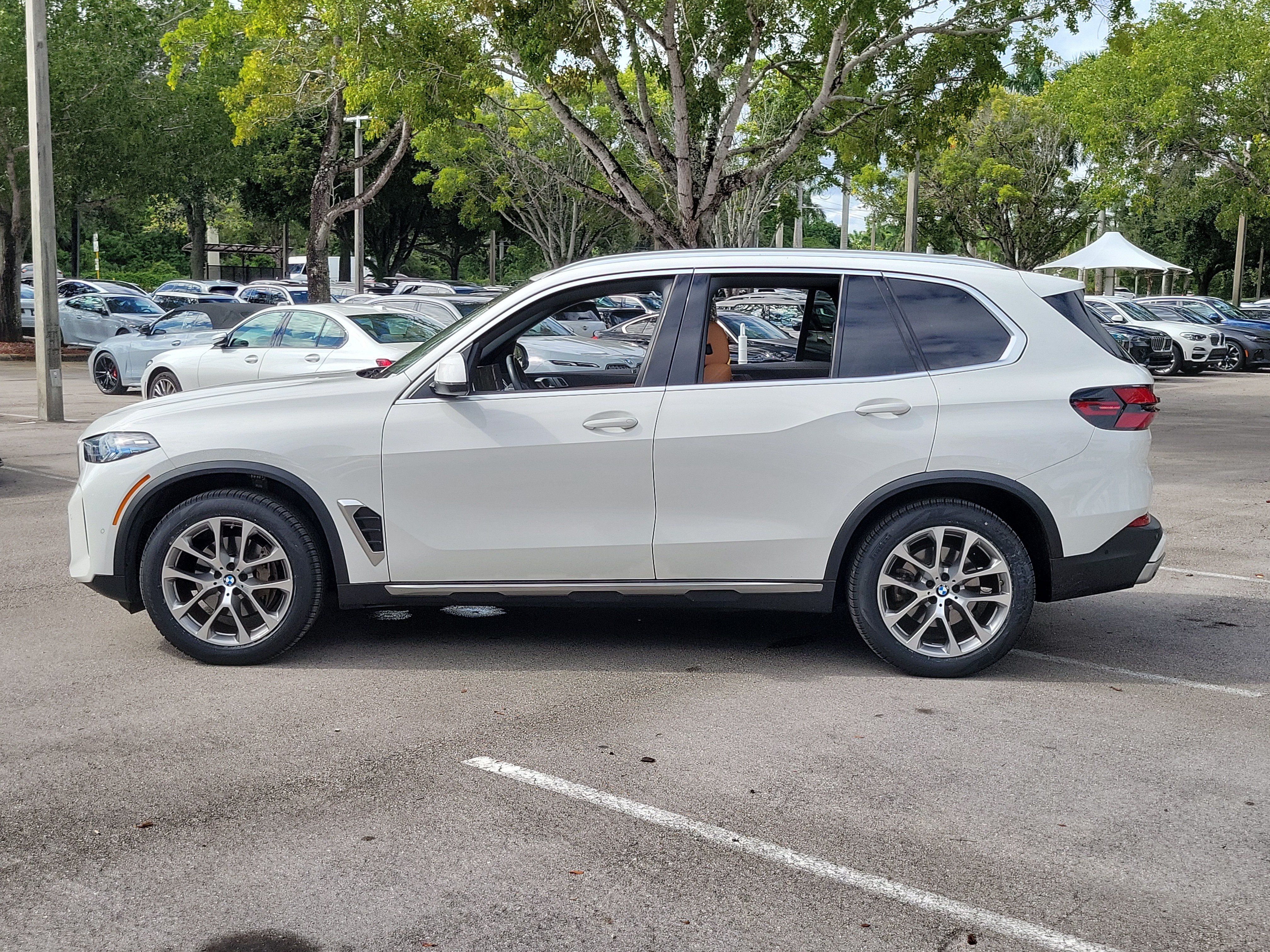 Certified 2025 BMW X5 sDrive40i RWD image 5
