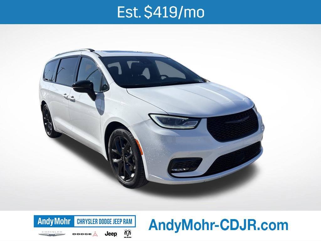 Used 2025 Chrysler Pacifica Limited