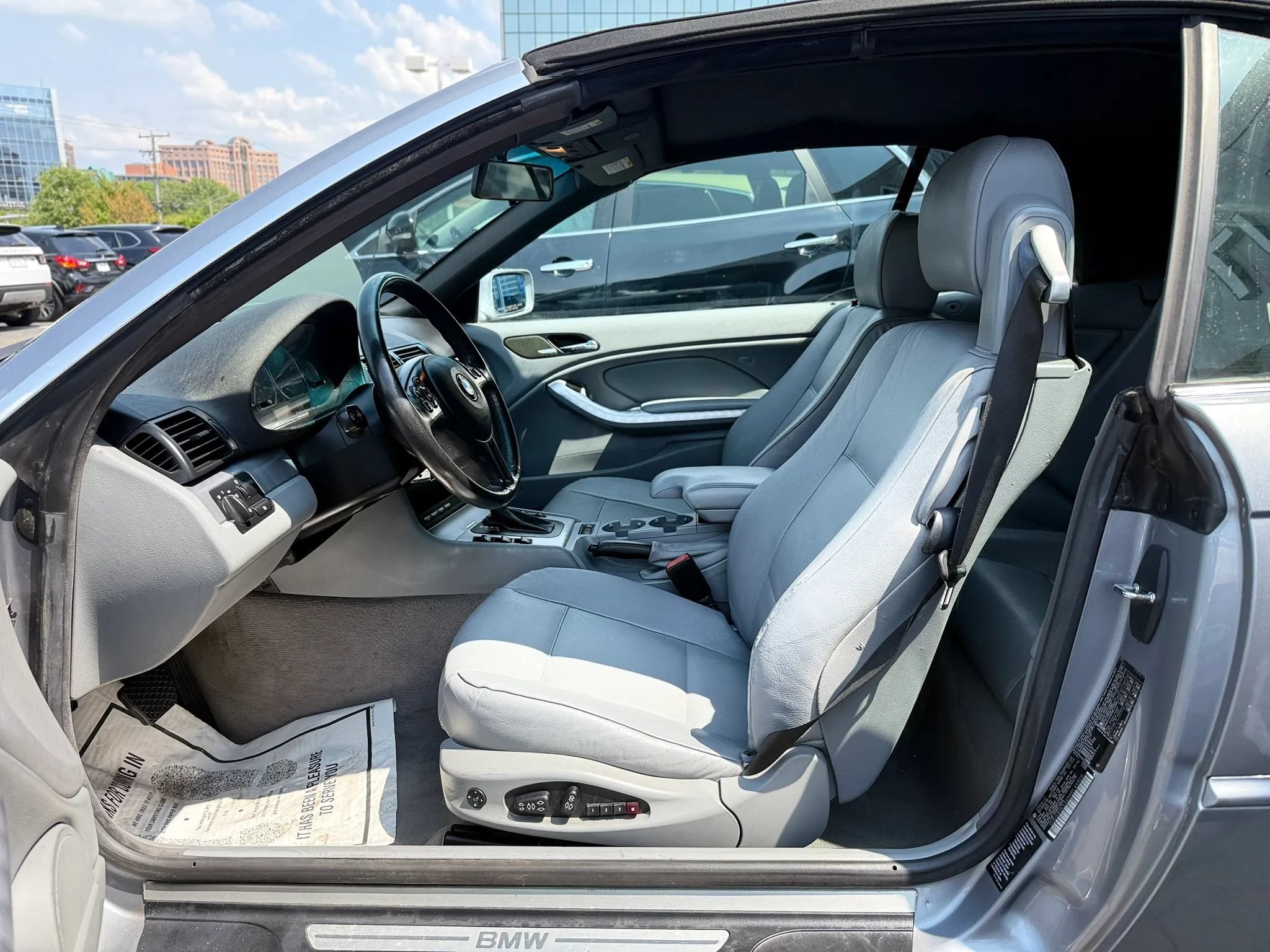 Used 2004 BMW 330Ci Convertible RWD image 16
