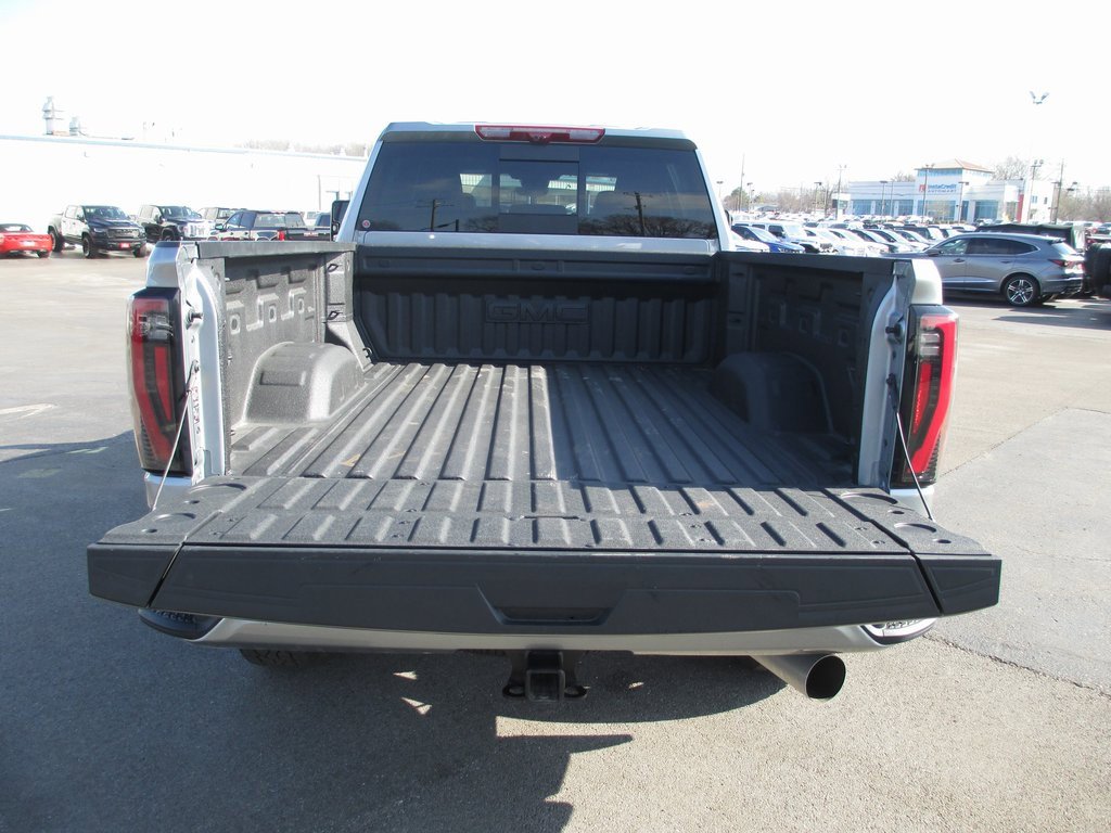 Used 2026 GMC Sierra 2500 AT4 w/ AT4 Premium Plus Package image 7