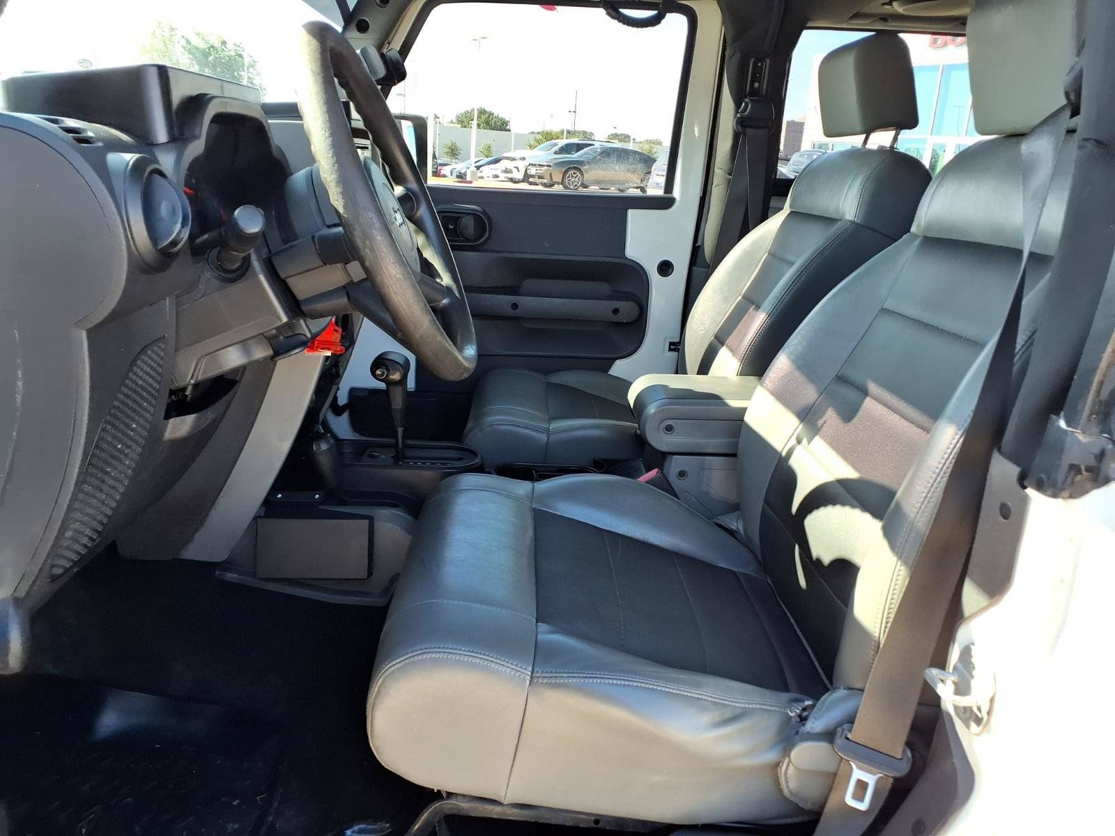 Used 2009 Jeep Wrangler X AWD/4WD image 16