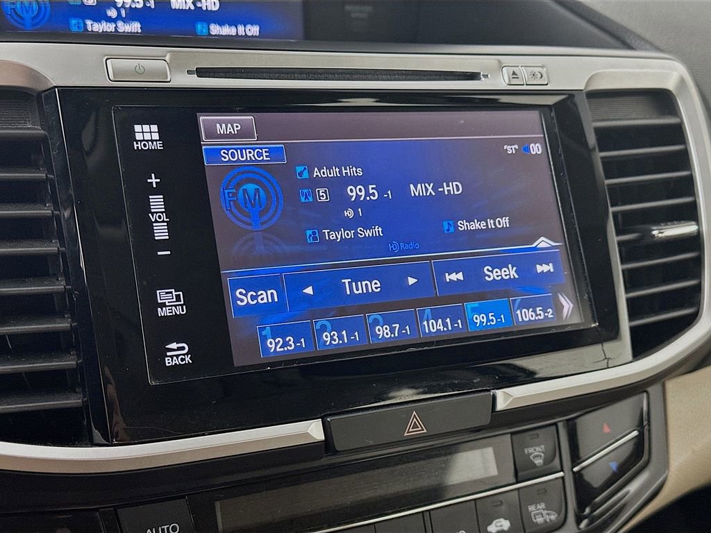 Used 2017 Honda Accord Touring image 17