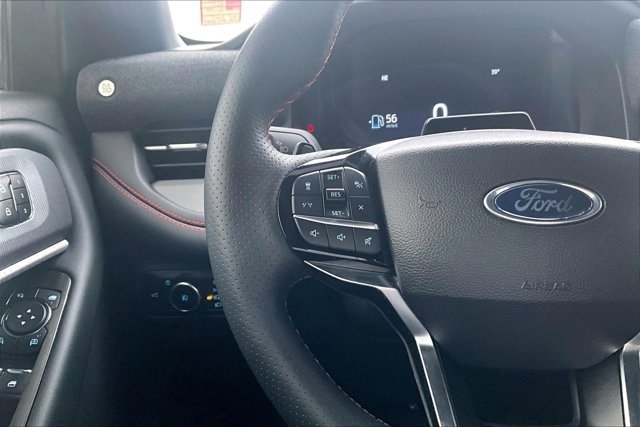 Used 2025 Ford Explorer ST image 11