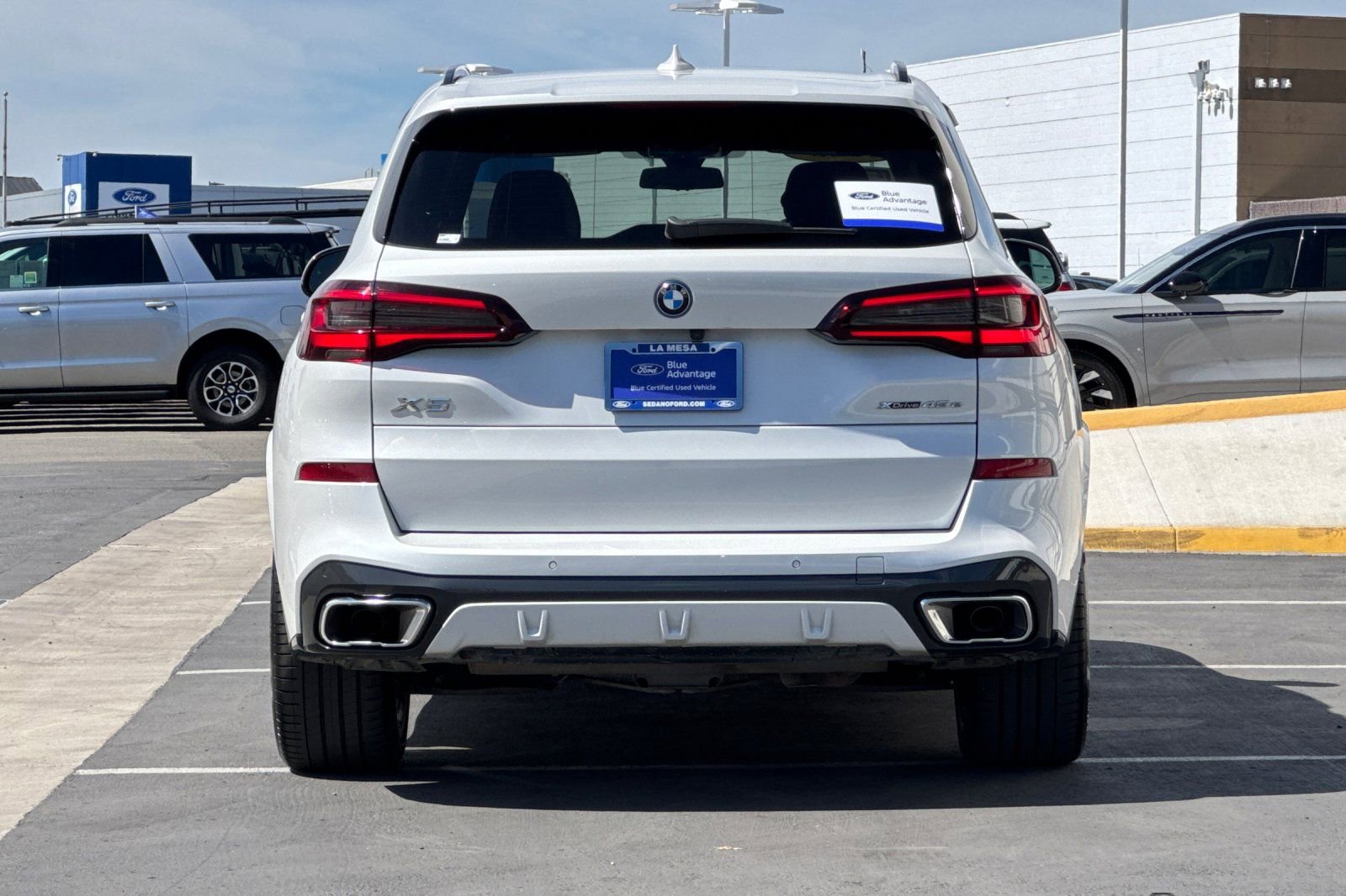 Used 2023 BMW X5 xDrive45e w/ Executive Package AWD/4WD image 4