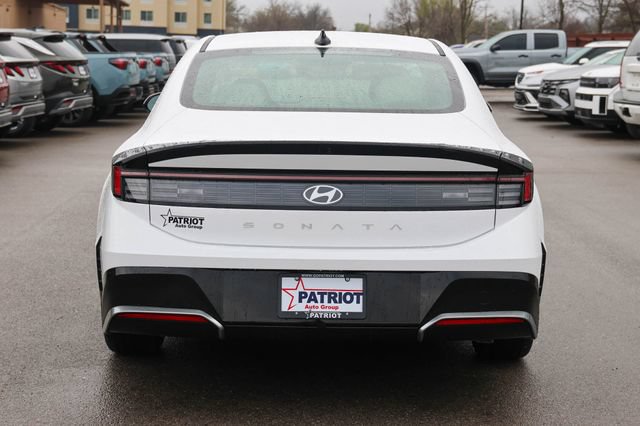 New 2026 Hyundai Sonata SEL FWD image 4