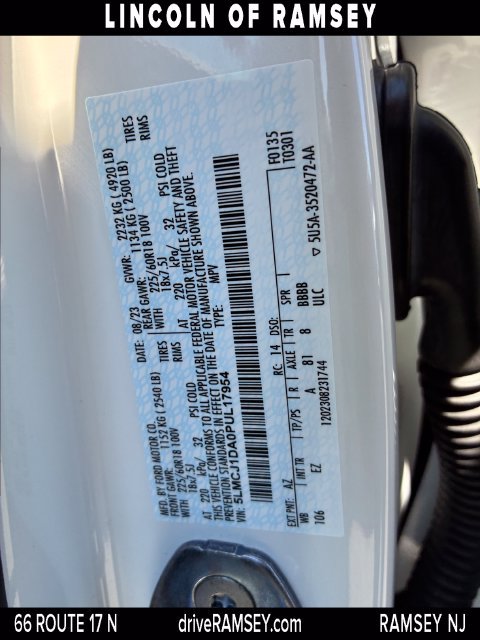 Certified 2023 Lincoln Corsair AWD image 28