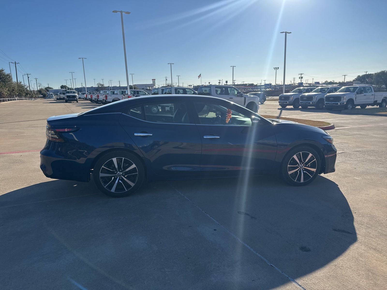 Used 2022 Nissan Maxima SV w/ Floor Mat Group image 6