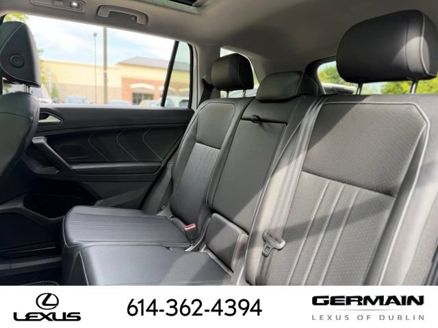Used 2024 Volkswagen Tiguan SE AWD/4WD image 18