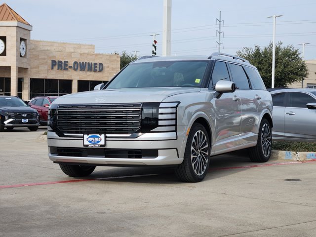 Used 2026 Hyundai Palisade Calligraphy image 3