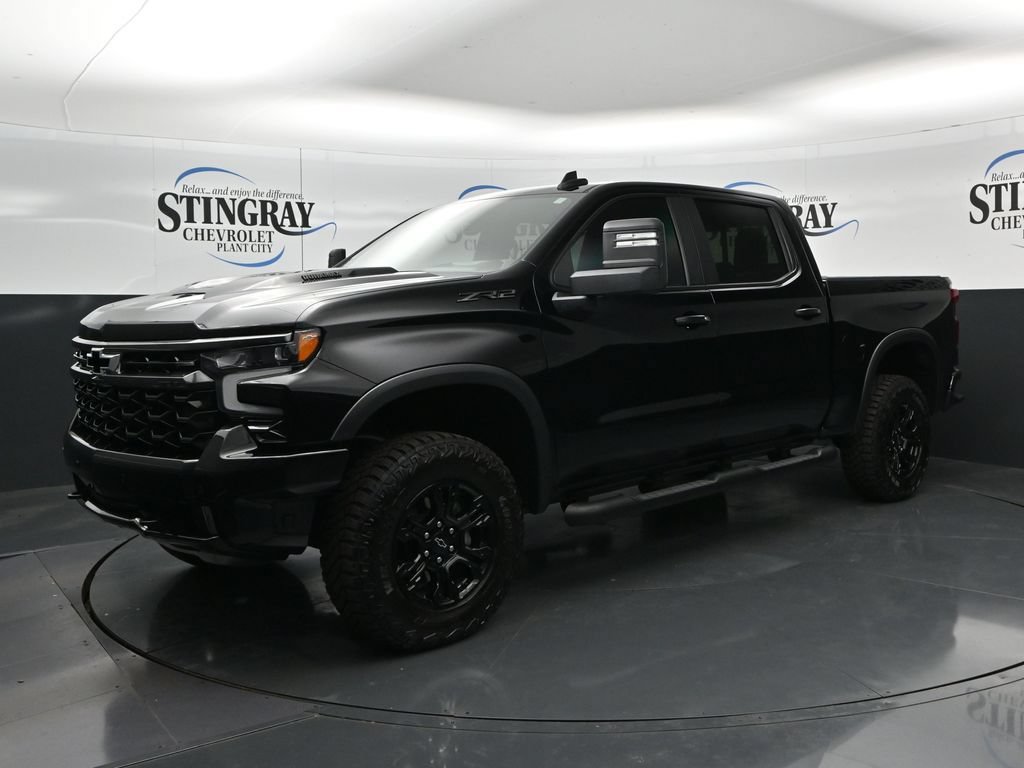 Used 2025 Chevrolet Silverado 1500 ZR2 w/ Technology Package AWD/4WD image 3